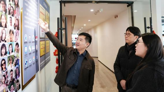 韩国建国大学国际校区崔荣根校长一行莅临我校(图1)