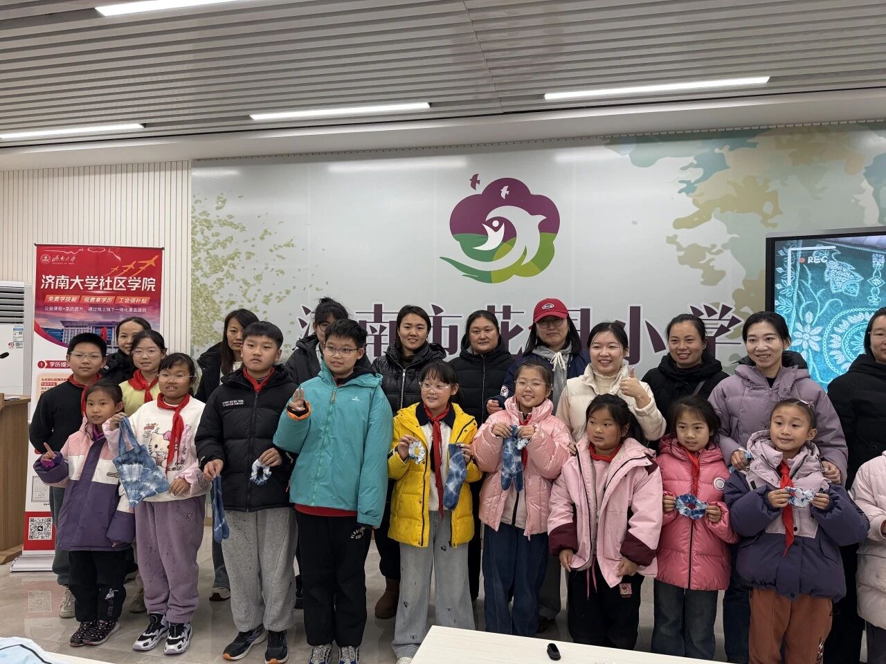 e8af936a8574c68cb4a8d86fd5395bd4.jpg 知识进社区,温暖入人心——济南大学社区学院“社区共建”活动持续开展(图6)